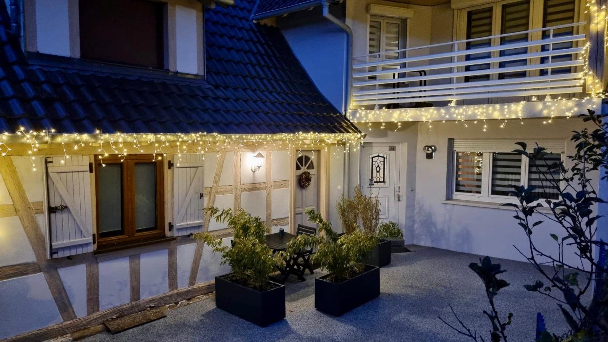 S'Hiesele Petite Maison Alsacienne Typique Ittenheim Exterior photo